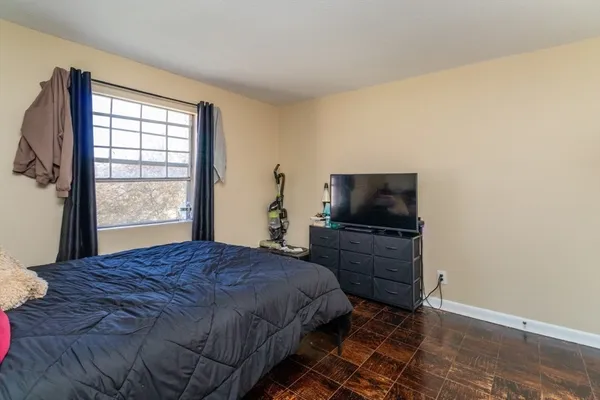 $250,000 | 100 Oak Lane, Unit 12, Brockton, MA 02301