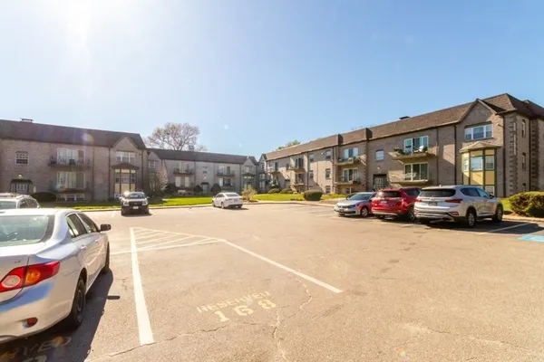 $250,000 | 100 Oak Lane, Unit 12, Brockton, MA 02301