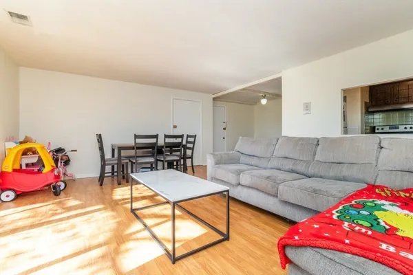 $250,000 | 100 Oak Lane, Unit 12, Brockton, MA 02301