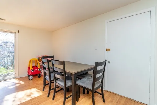 $250,000 | 100 Oak Lane, Unit 12, Brockton, MA 02301