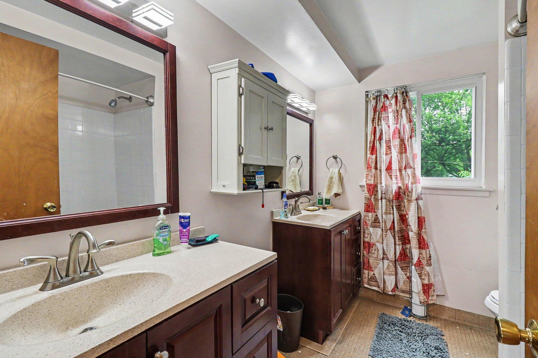16360 Rutherland Street East Southfield, MI 48076 - Photo 19 of 29 024_file_4516