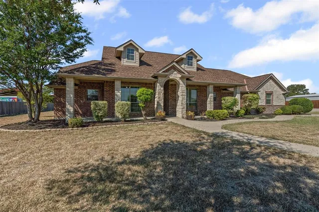 $2,550 | 6009 Feather Wind Way, Fort Worth, TX 76135