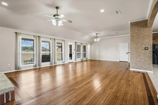 $2,550 | 6009 Feather Wind Way, Fort Worth, TX 76135