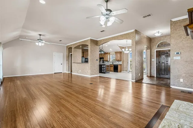 $2,550 | 6009 Feather Wind Way, Fort Worth, TX 76135