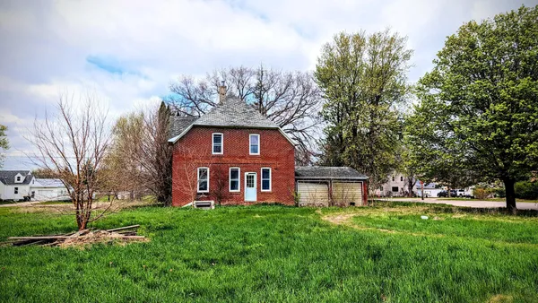 $19,900 | 255 5th Street, Butterfield, MN 56120