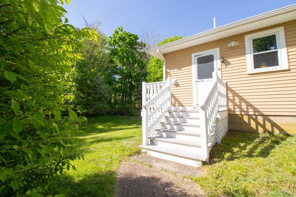 559 County Road Rochester, MA 02576 - Photo 28 of 28