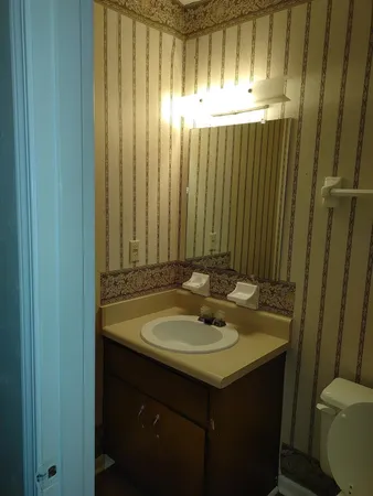 $1,200 | 1886 Nicklaus Court, Unit D, Tallahassee, FL 32301