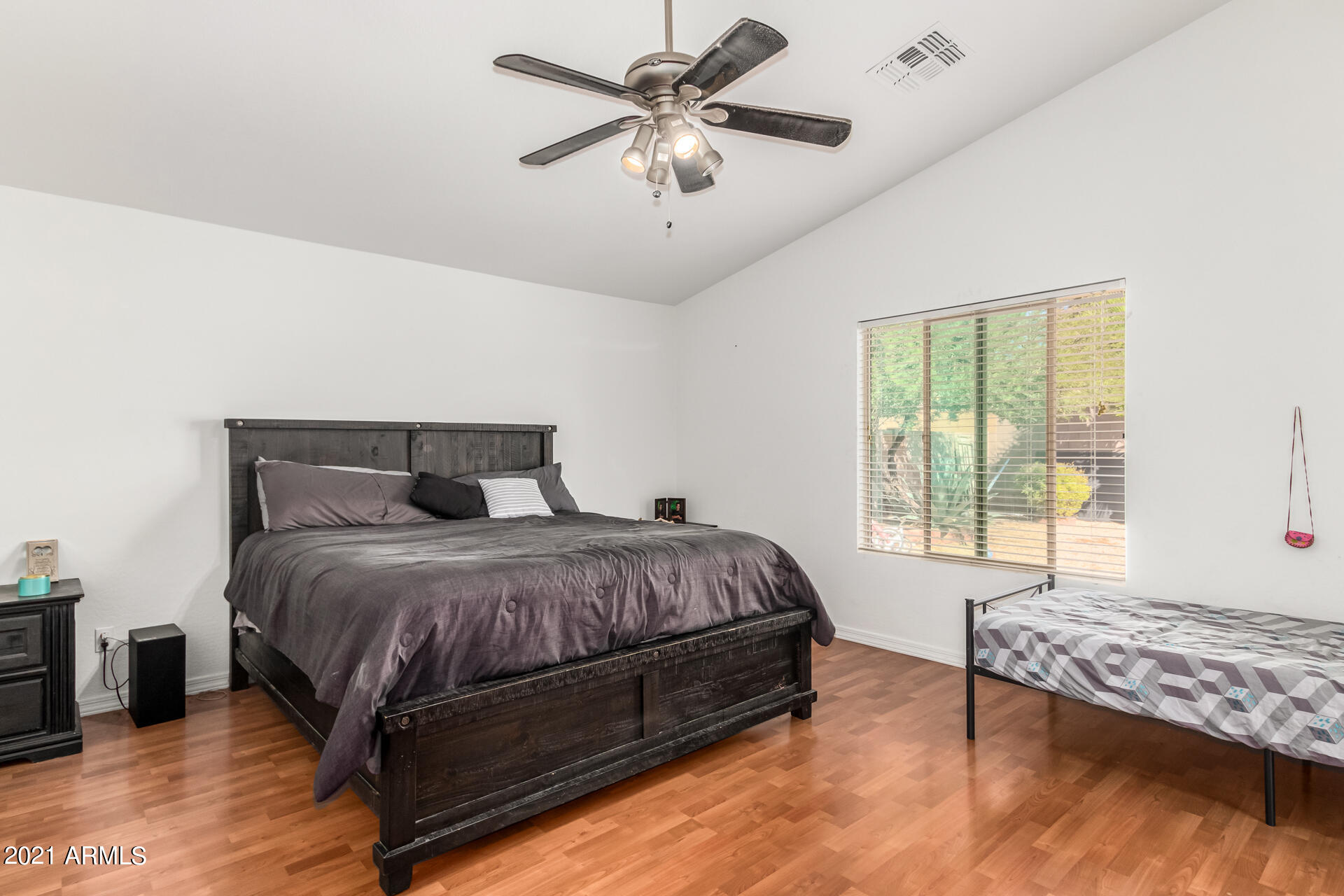 10534 West Zak Road Tolleson, AZ 85353 - Photo 11 of 22 0018-19 - Zak