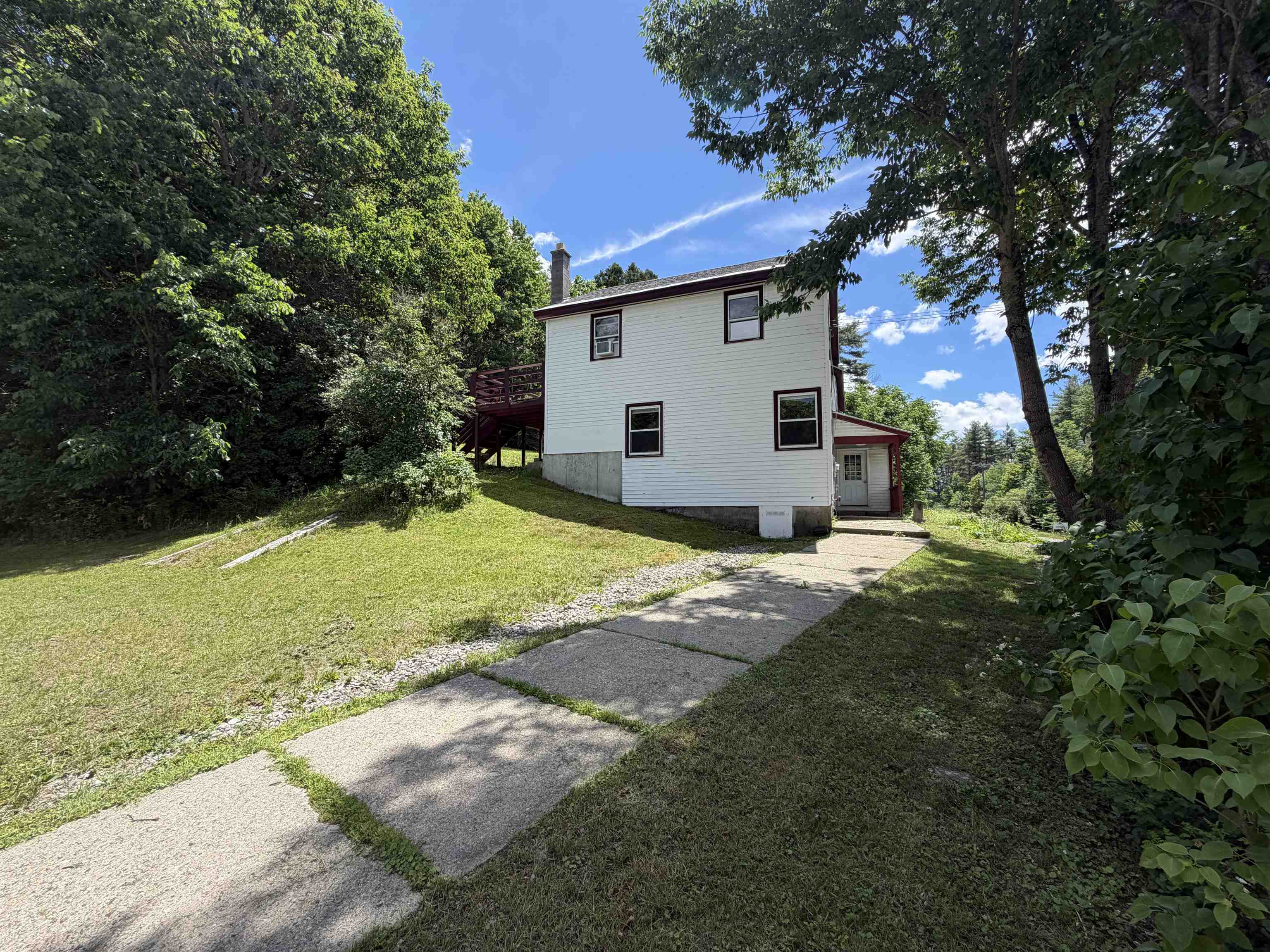 892 South Main Street Newport, NH 03773 - Photo 9 of 34