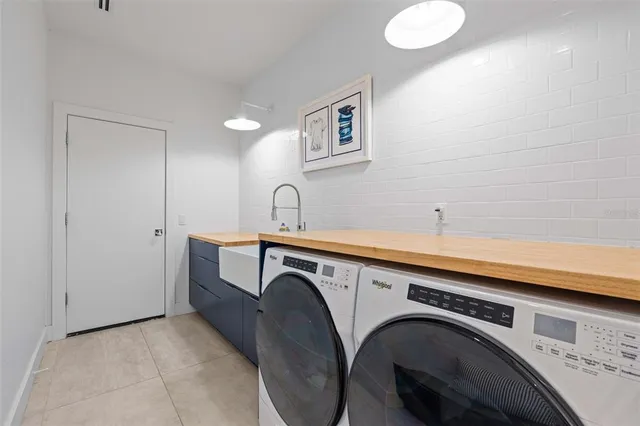 $1,140,000 | 6669 Windjammer Place, Lakewood Ranch, FL 34202