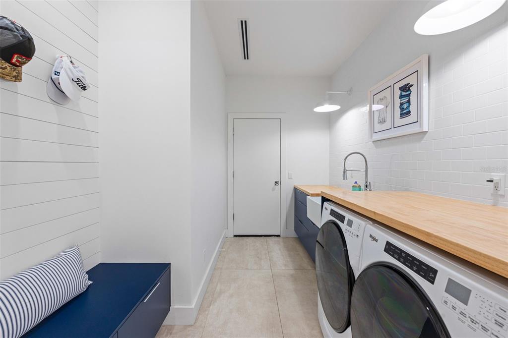 6669 Windjammer Place Lakewood Ranch, FL 34202 - Photo 34 of 45