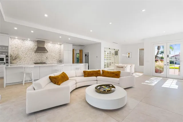 $1,140,000 | 6669 Windjammer Place, Lakewood Ranch, FL 34202