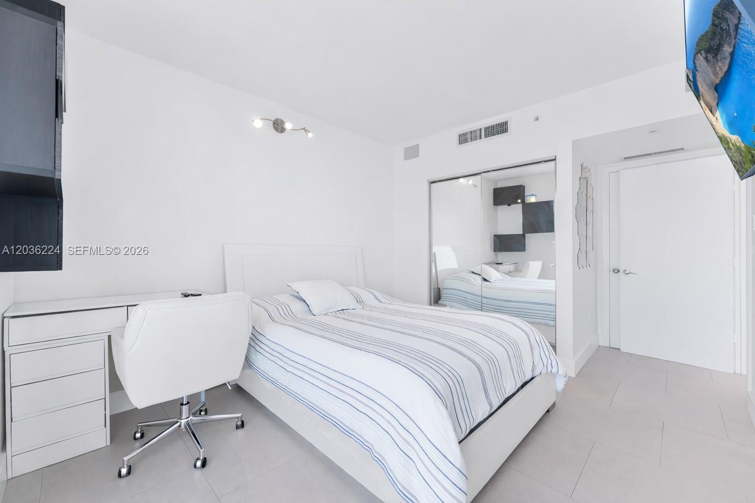 92 Southwest 3rd Street, Unit 3611 Miami, FL 33130 - Photo 10 of 19 Gallery Image 10