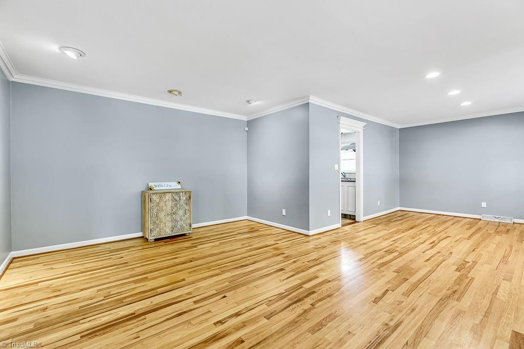 3514 Charing Cross Road Greensboro, NC 27455 - Photo 9 of 47 Gallery Image 9