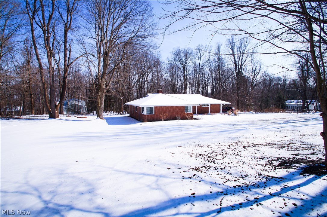 11295 Springway Road Chardon, OH 44024 - Photo 3 of 33 Gallery Image 3