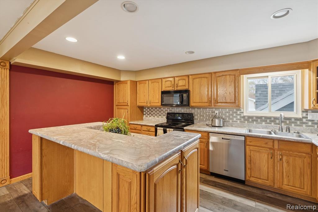 2058 Belsay Road Burton, MI 48519 - Photo 13 of 51 Gallery Image 13