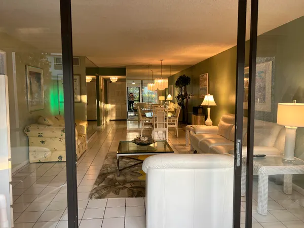 $2,400 | 4387 Trevi Court, Unit 107, Lake Worth, FL 33467