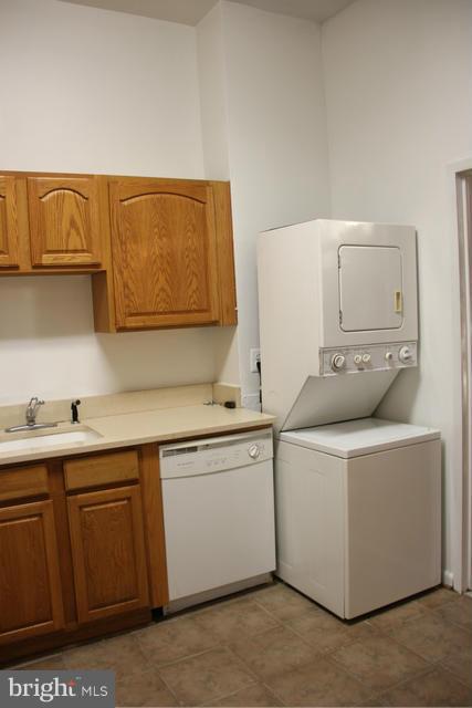 18628 Walkers Choice Road, Unit 1 Montgomery Village, MD 20886 - Photo 8 of 17 Kitchen