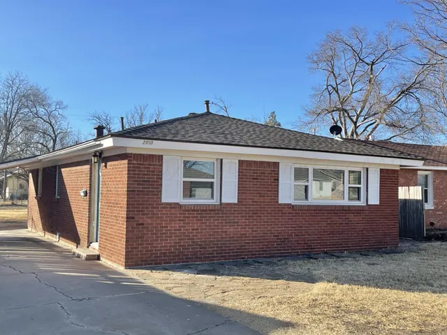 $1,300 | 2010 1st Avenue, Canyon, TX 79015