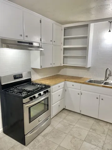 $1,300 | 2010 1st Avenue, Canyon, TX 79015