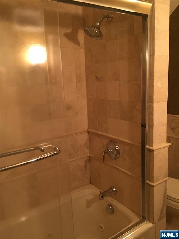 825 Riverside Avenue, Unit 16 Lyndhurst, NJ 07071 - Photo 27 of 34 Gallery Image 27
