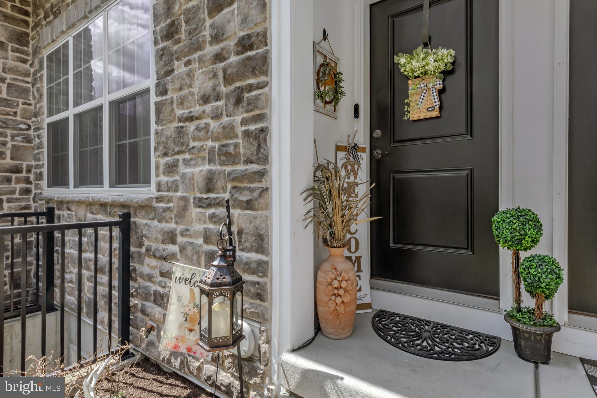 102A Corvus Circle Springfield, PA 19064 - Photo 2 of 30