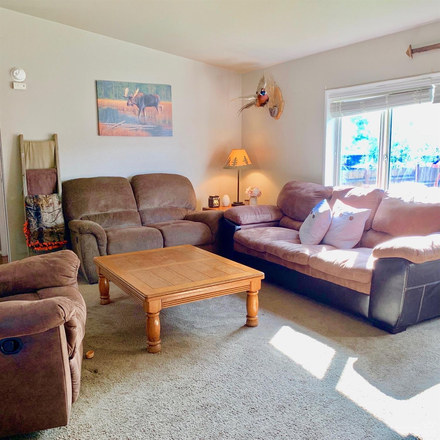 703 Center Ridge Drive Culver, OR 97734 - Photo 15 of 22 Open living room