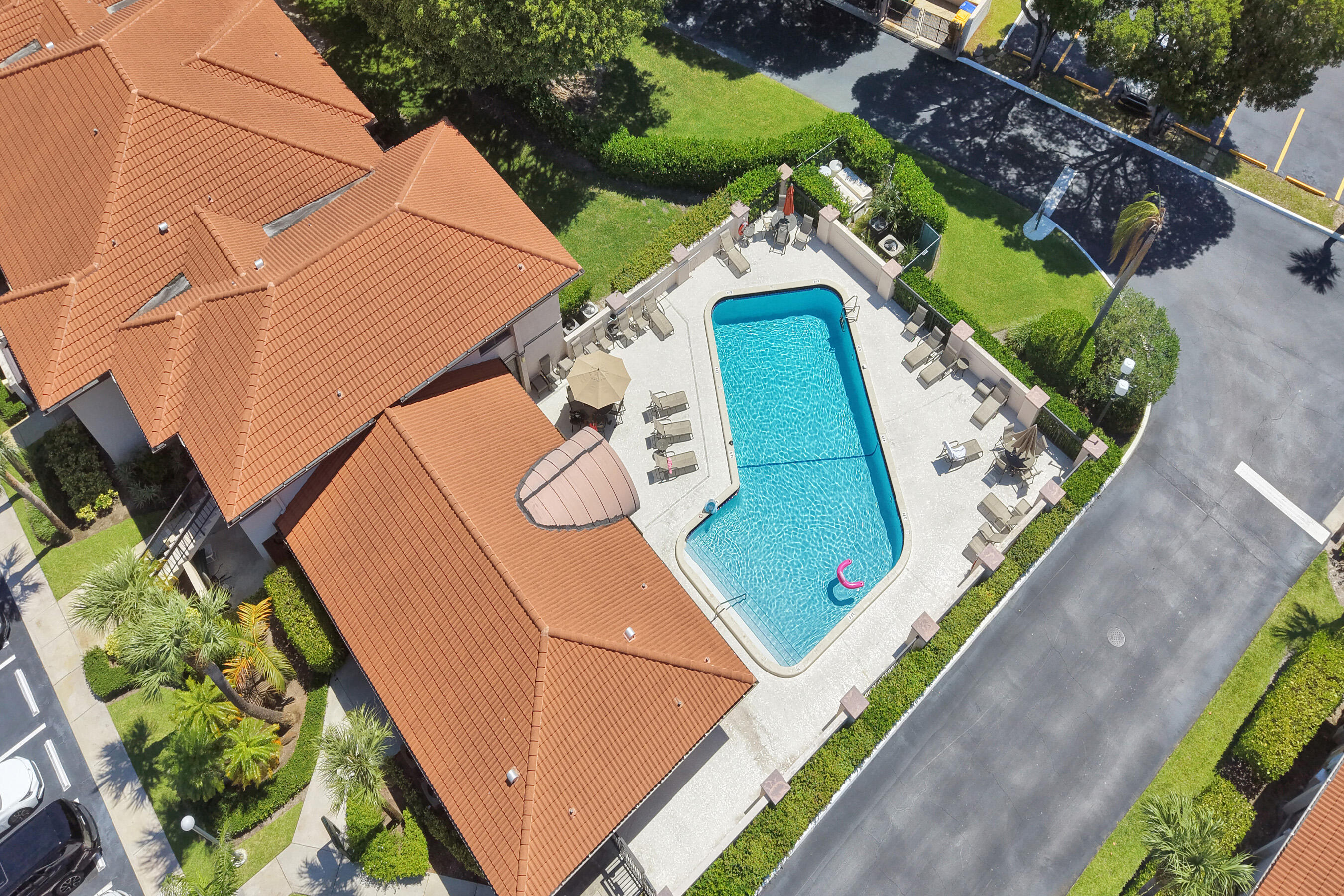 5201 West Club Circle, Unit 103 Boca Raton, FL 33487 - Photo 32 of 40 Community Pool & Clubhouse