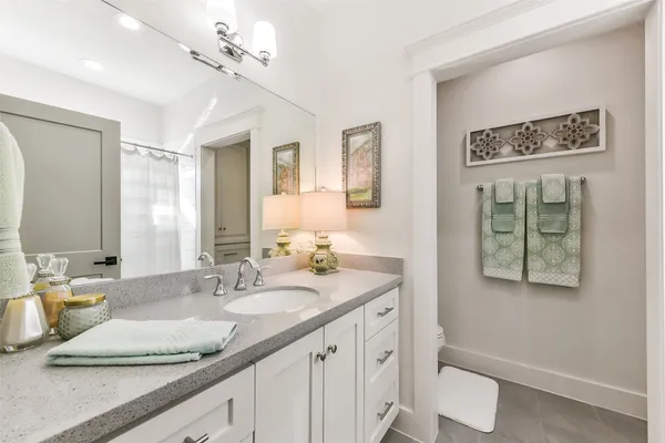$929,999 | 1202 Walton Street, Houston, TX 77009