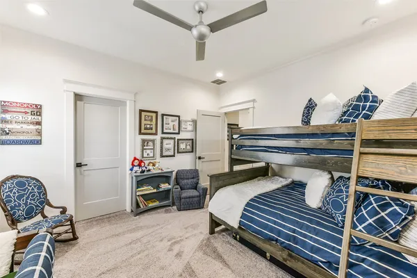 $929,999 | 1202 Walton Street, Houston, TX 77009