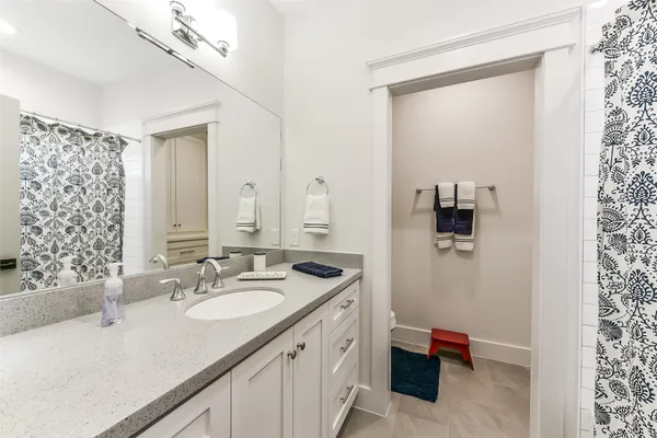 $929,999 | 1202 Walton Street, Houston, TX 77009