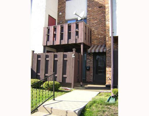 613 Villa Road, Unit L Springfield, OH 45503 - Photo 1 of 12 Gallery Image 1