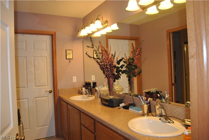 9151 Springfield Road, Unit 2003 Youngstown, OH 44514 - Photo 13 of 22 Gallery Image 13