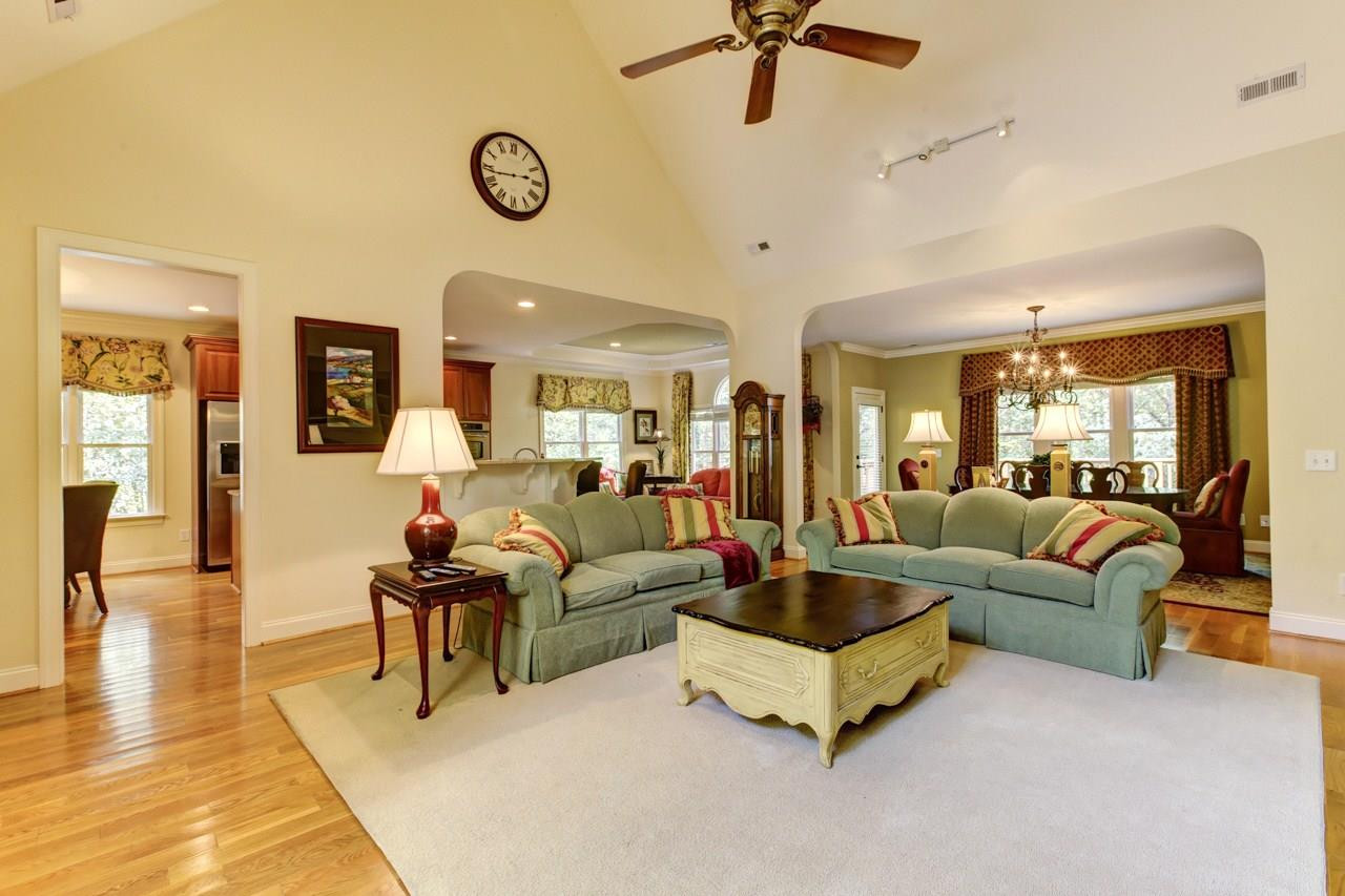 5037 Oak Park Road Raleigh, NC 27612 - Photo 5 of 25 Family Room