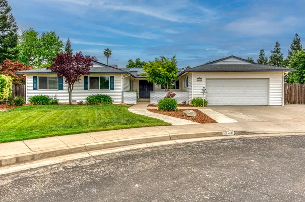 $539,000 | 1524 Burl Avenue, Clovis, CA 93611
