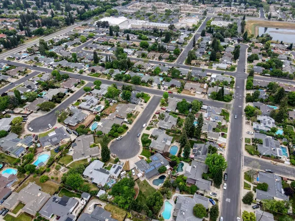 $539,000 | 1524 Burl Avenue, Clovis, CA 93611