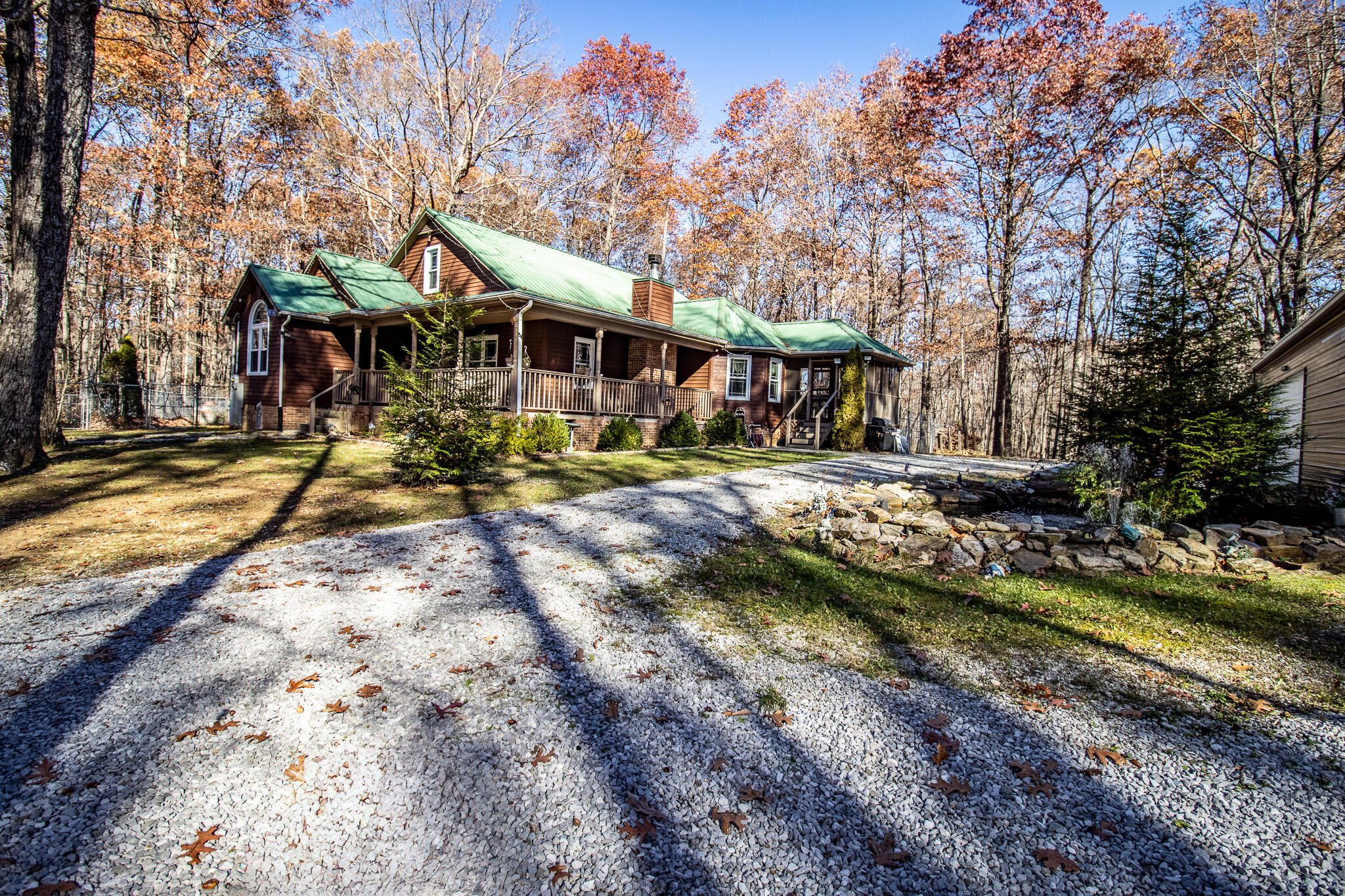 3241 Deer Run Road Altamont, TN 37301 - Photo 5 of 51 side of house