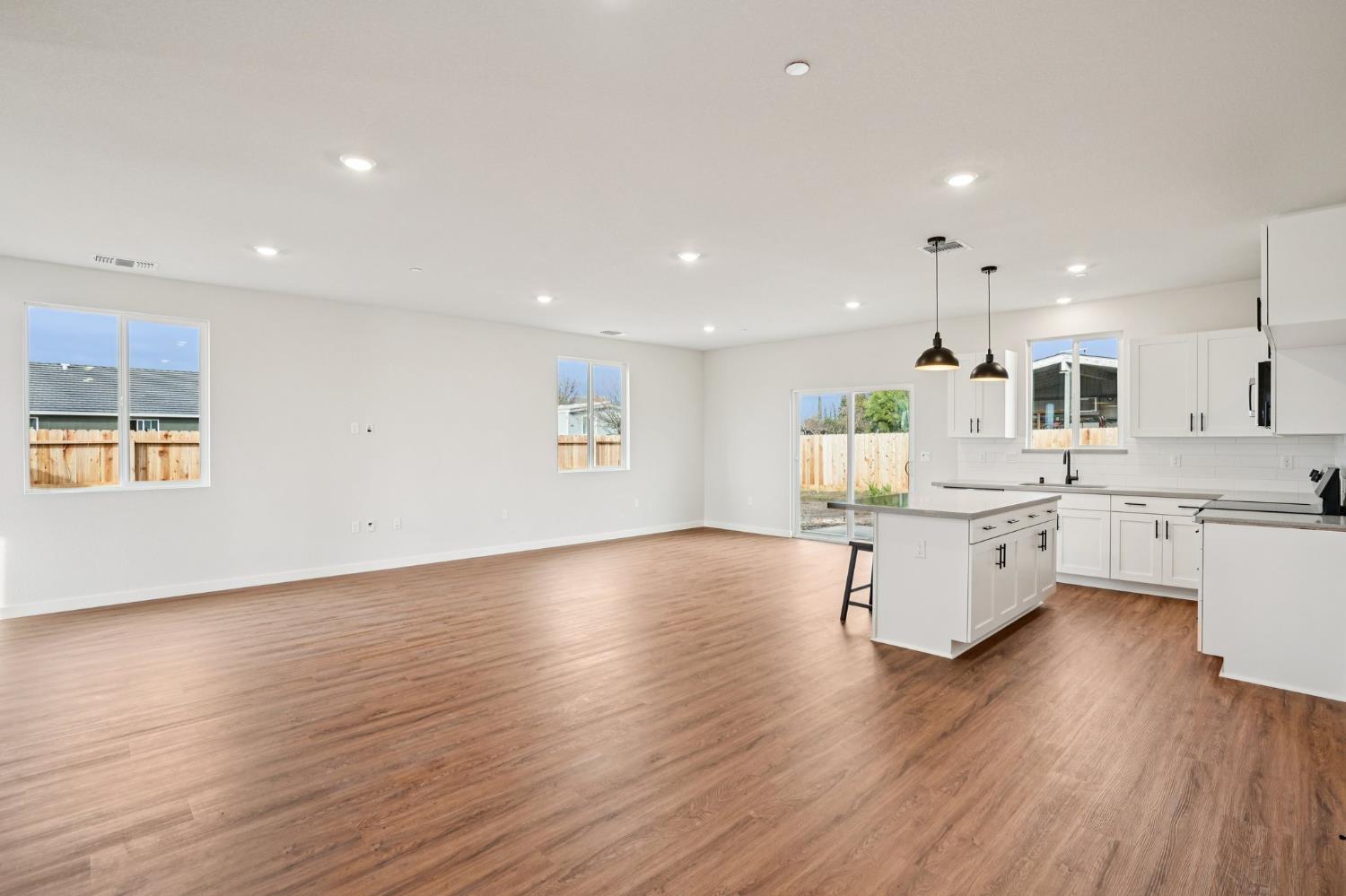 1627 Hansen Ranch Road Olivehurst, CA 95961 - Photo 12 of 36 Image is of show home. Please see sales agent for colors, options and upgrades for this particular homesite.