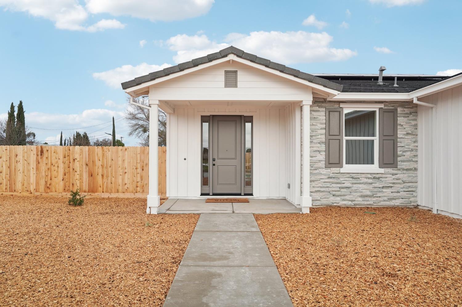 1627 Hansen Ranch Road Olivehurst, CA 95961 - Photo 6 of 36 Image is of show home. Please see sales agent for colors, options and upgrades for this particular homesite.