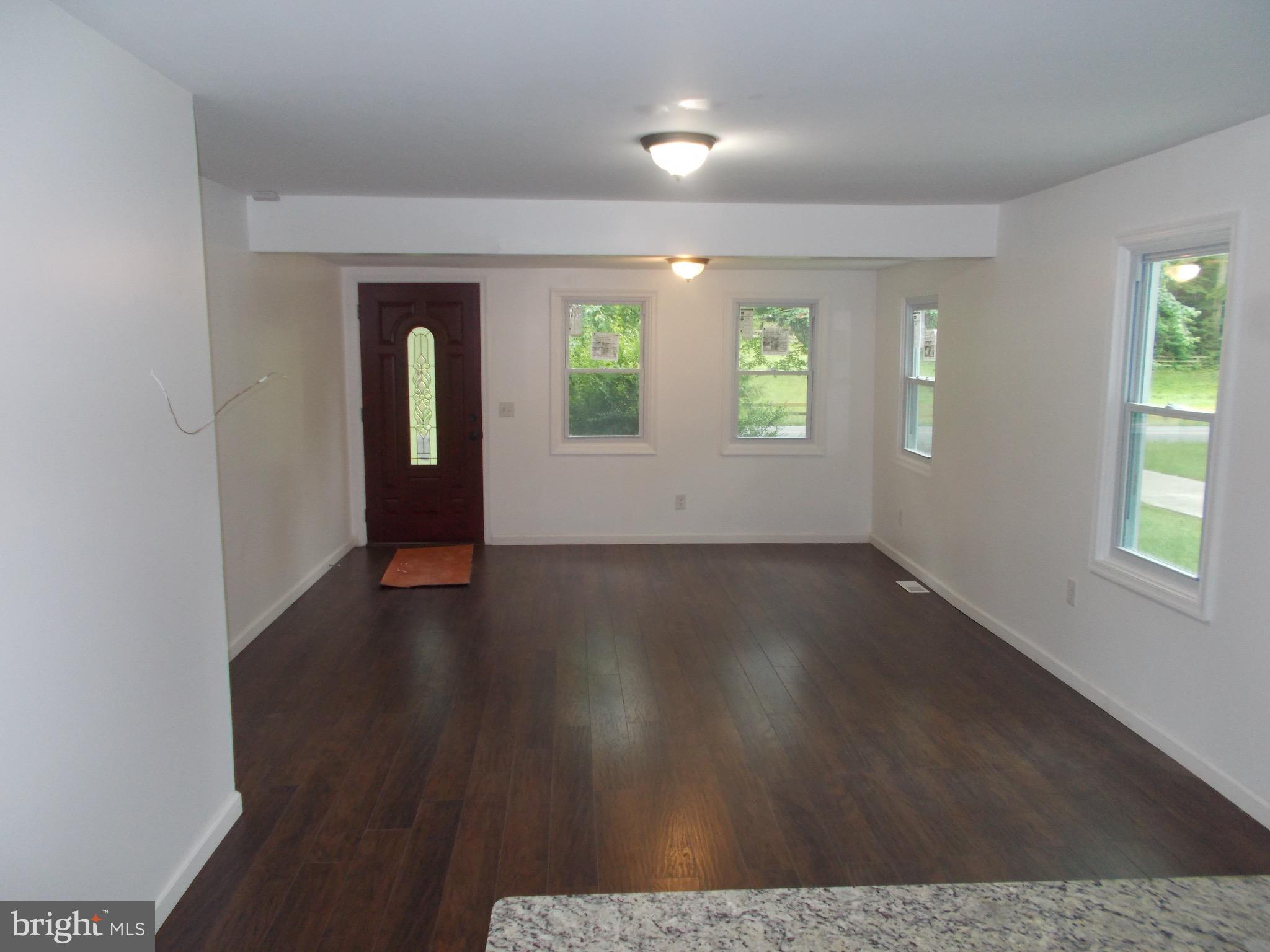 400 Mill Swamp Road Edgewater, MD 21037 - Photo 15 of 32 Interior (General)