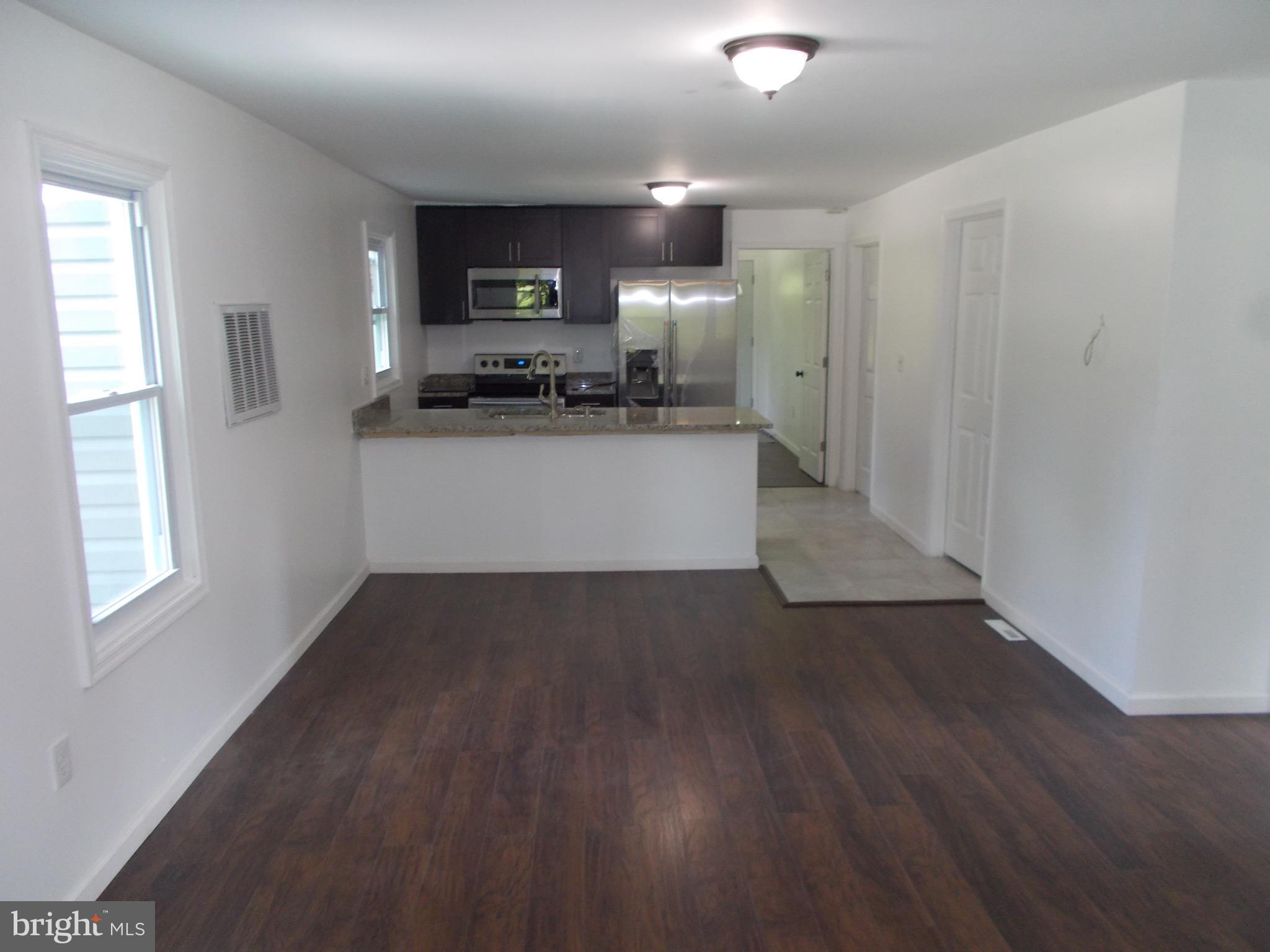 400 Mill Swamp Road Edgewater, MD 21037 - Photo 16 of 32 Interior (General)