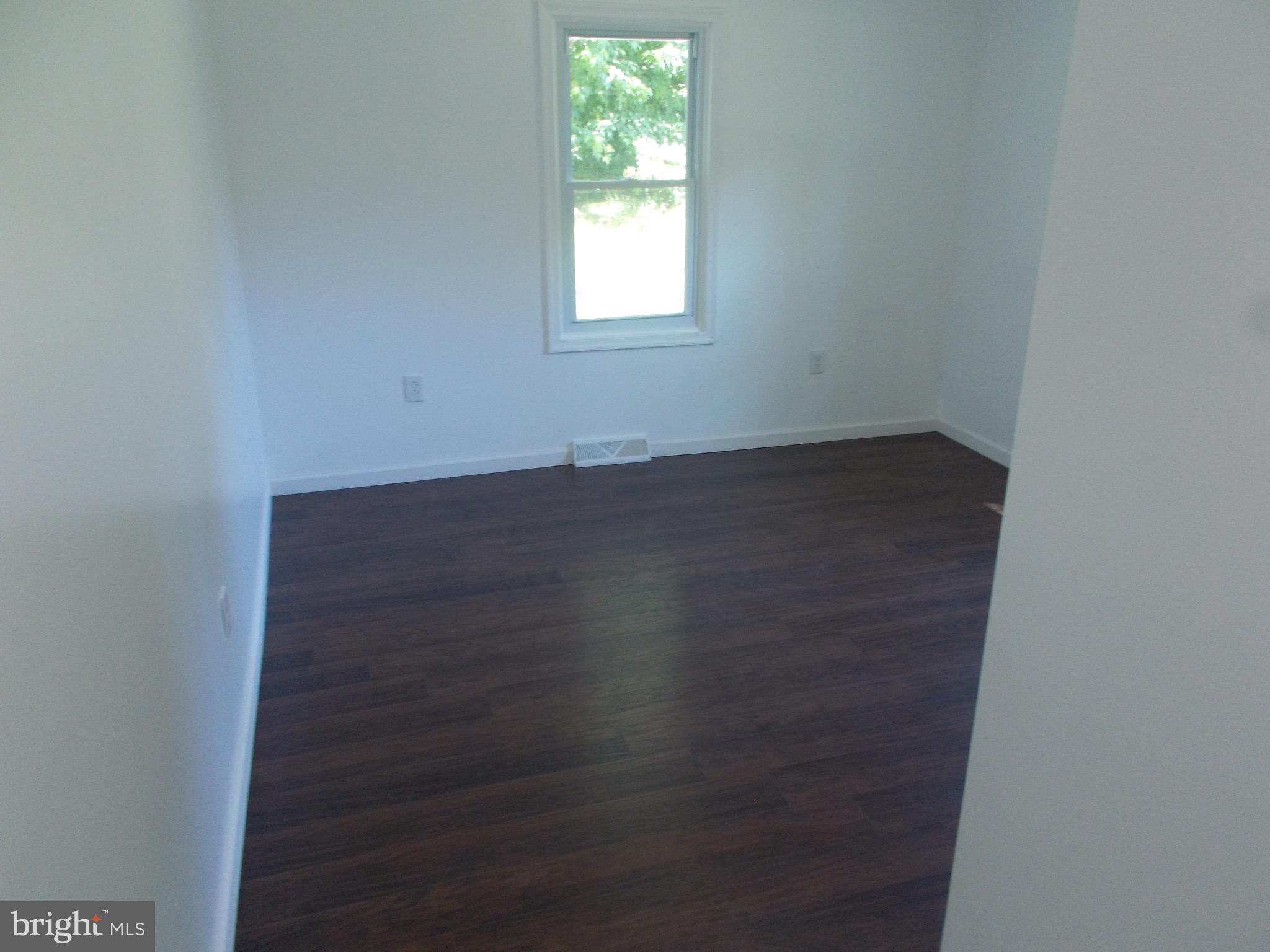 400 Mill Swamp Road Edgewater, MD 21037 - Photo 19 of 32 Bedroom (Master)