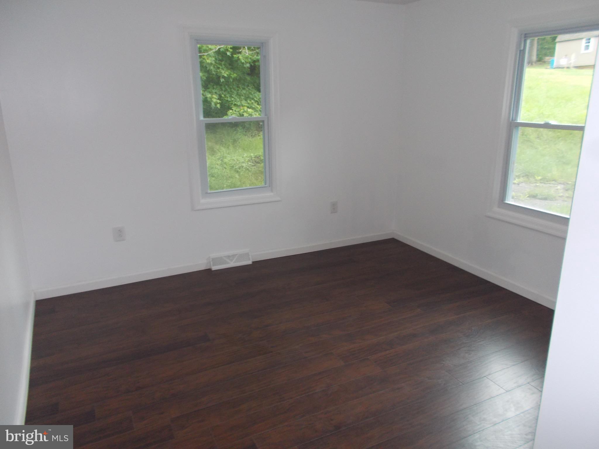 400 Mill Swamp Road Edgewater, MD 21037 - Photo 21 of 32 Bedroom
