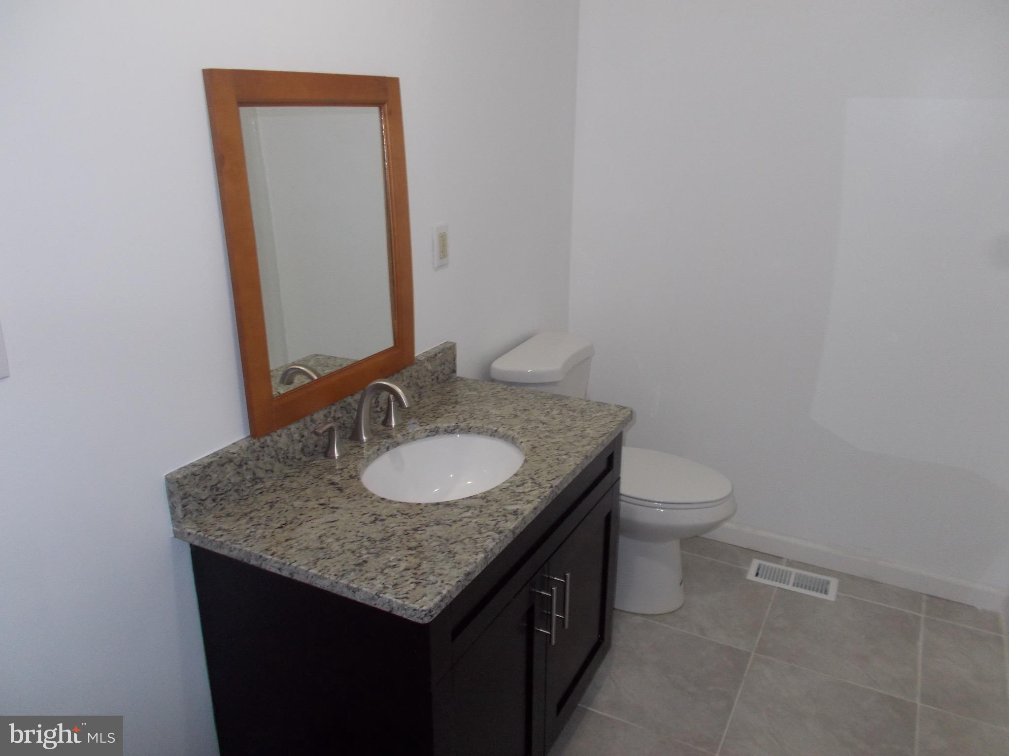 400 Mill Swamp Road Edgewater, MD 21037 - Photo 25 of 32 2nd Full Bathroom