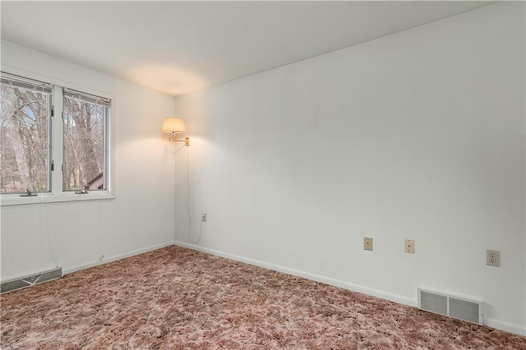 135 Morgan Road Butler, PA 16002 - Photo 17 of 32