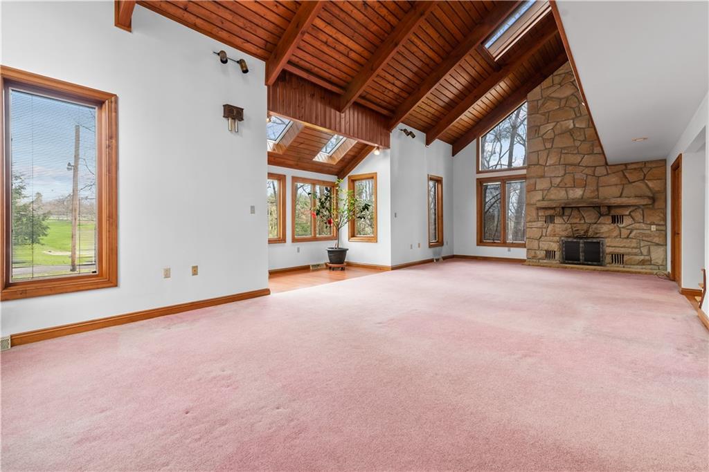 135 Morgan Road Butler, PA 16002 - Photo 4 of 32