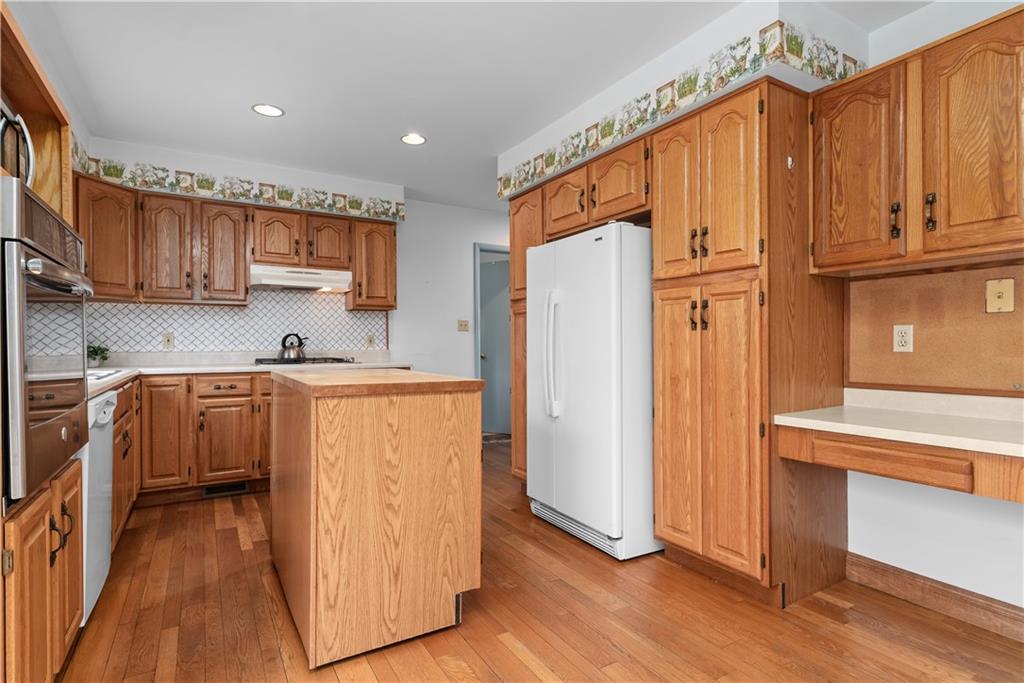 135 Morgan Road Butler, PA 16002 - Photo 7 of 32