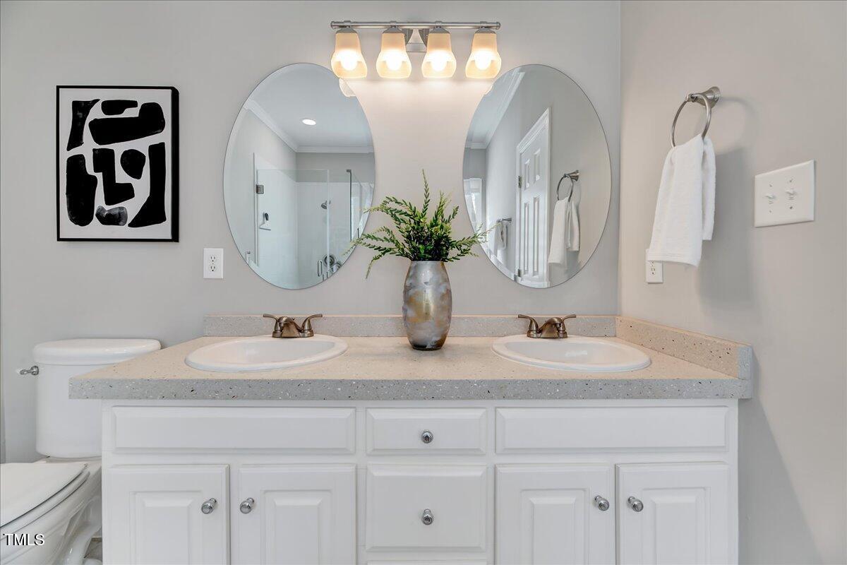 100 Pebble Ridge Farms Court Cary, NC 27513 - Photo 20 of 38 Primary Bath