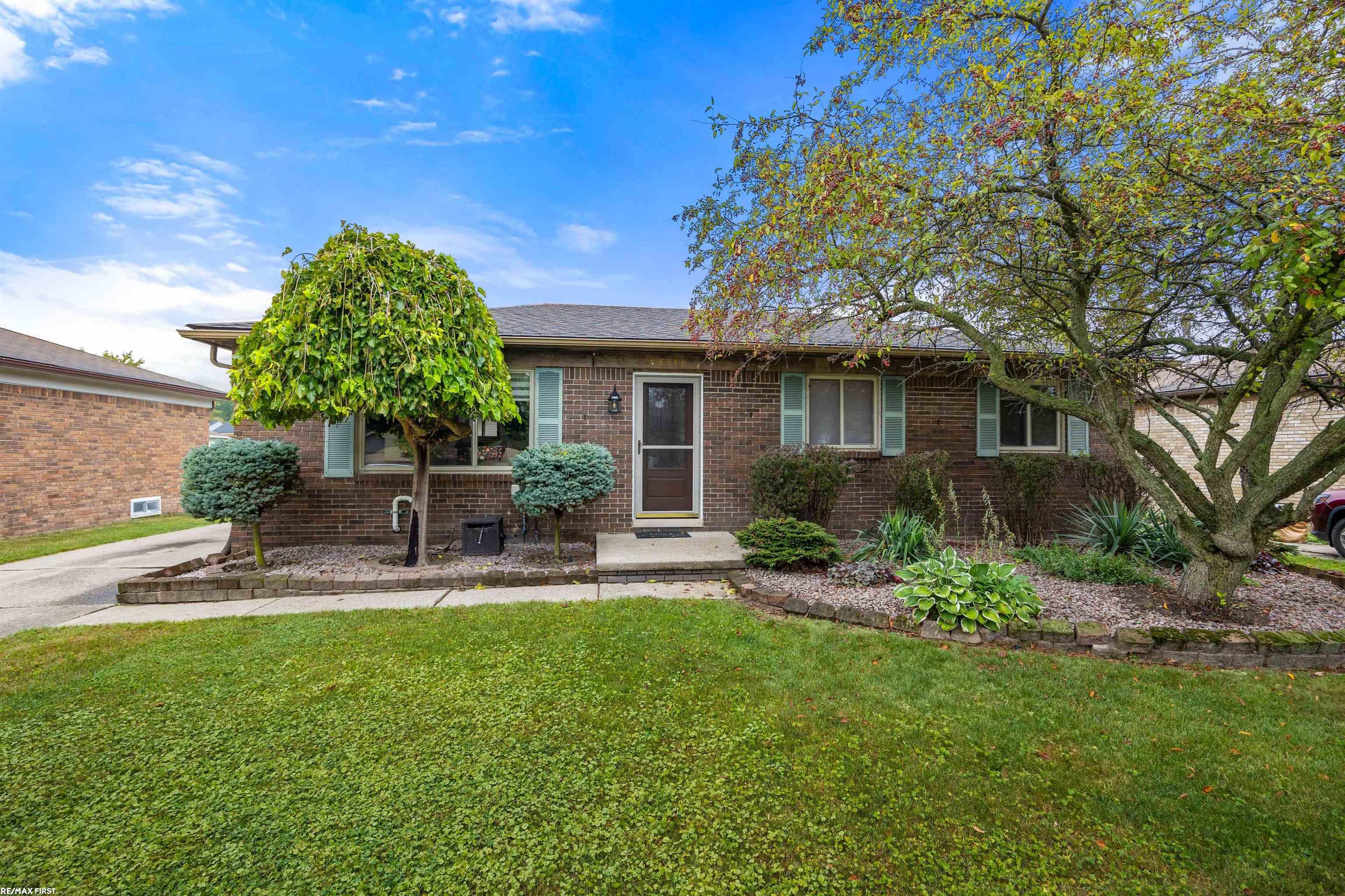 48316 Menter Street Chesterfield, MI 48047 - Photo 1 of 27
