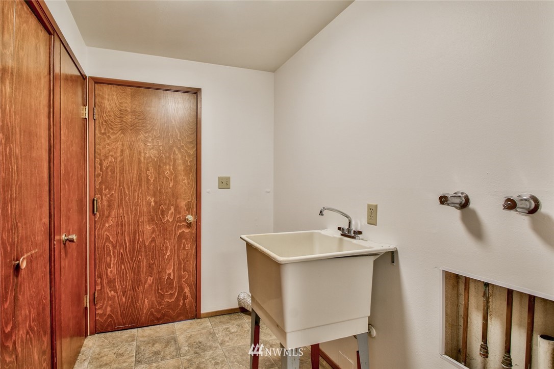 9448 Claybrook Road Sedro-Woolley, WA 98284 - Photo 13 of 19 Gallery Image 13